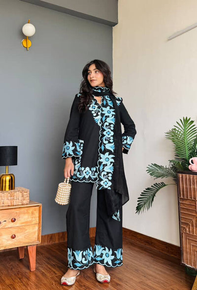 GAJRA BLACK SUIT SET