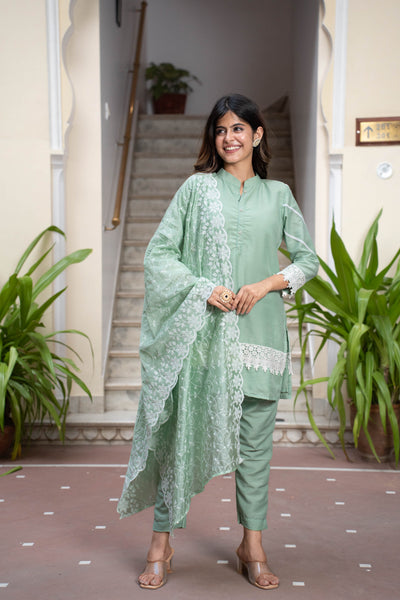 YASIM CHIKANKARI SUIT SET