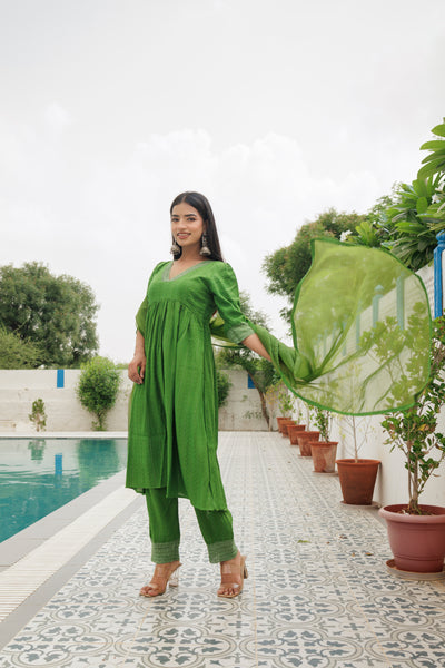 LEAF GREEN SUIT SET