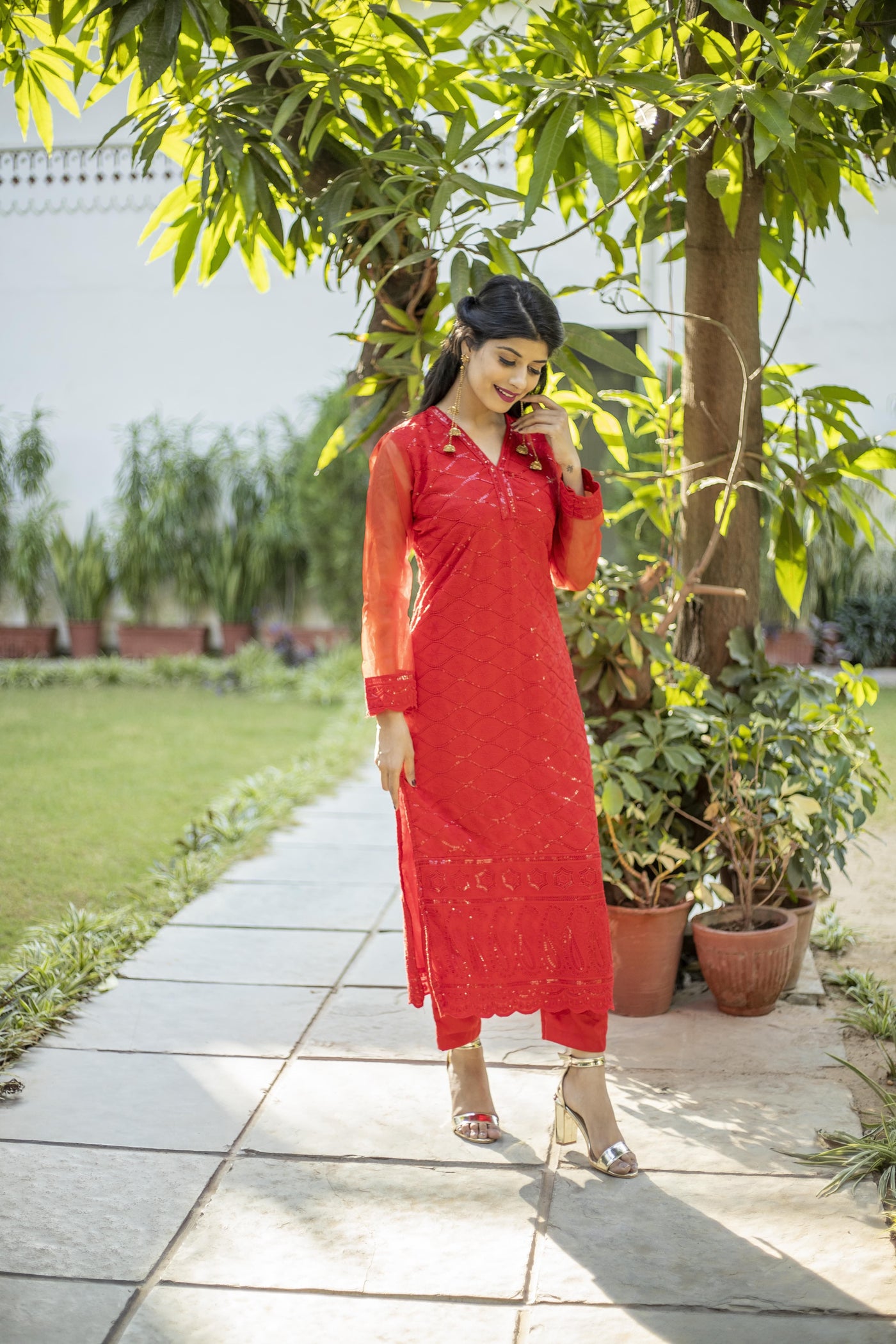 Straight Red Chikankari Kurti, Size: Medium at Rs 499 in Lucknow | ID:  23146283897