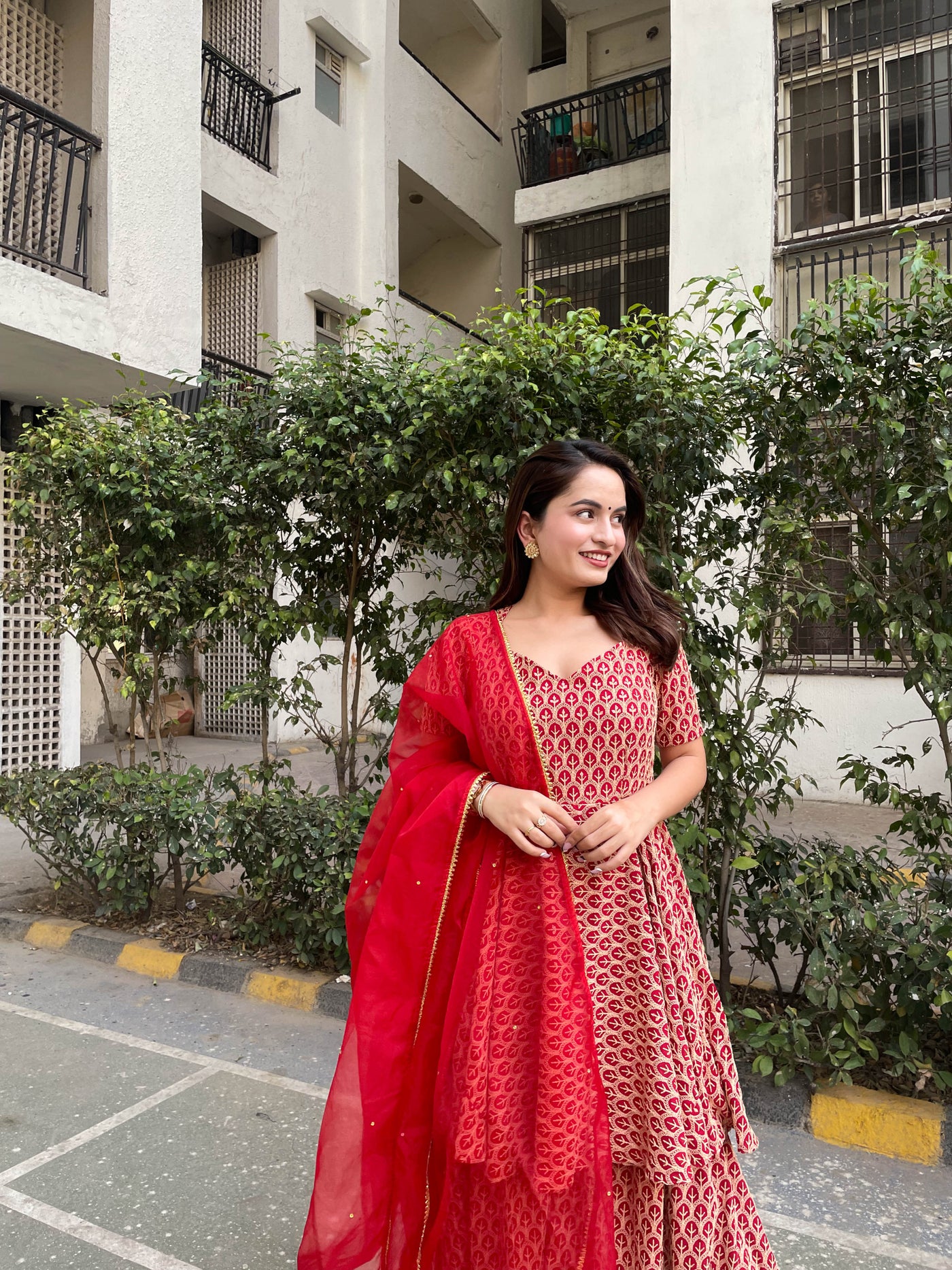 RED CHIKANKARI SHARARA SET